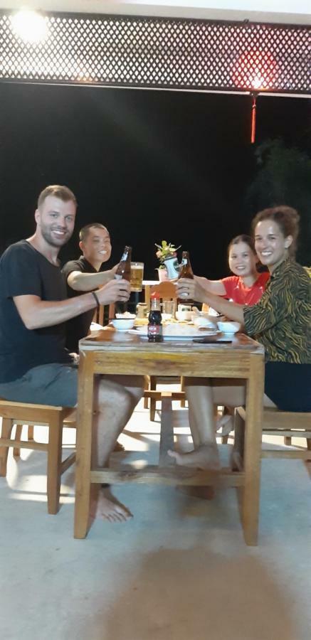 Fami Homestay Фонгня Экстерьер фото